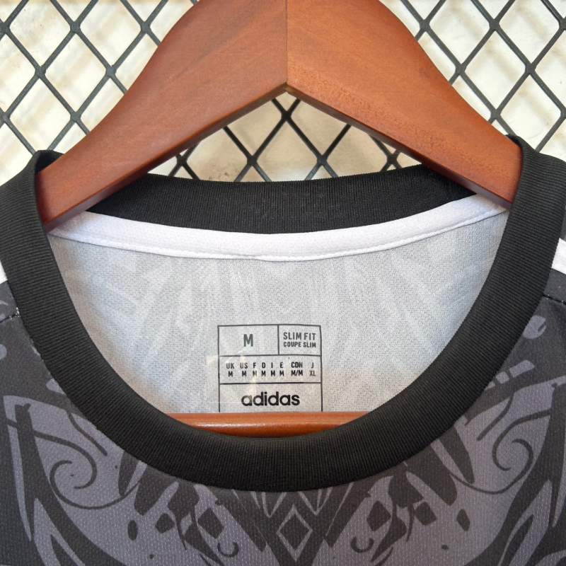 2025/2026 Liverpool Phoenix Black and Blue Fan Edition Football Shirt