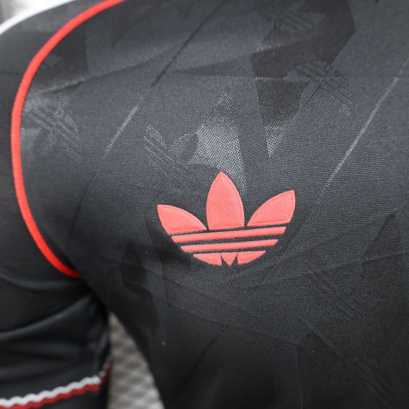 retro Manchester United black soccer jersey