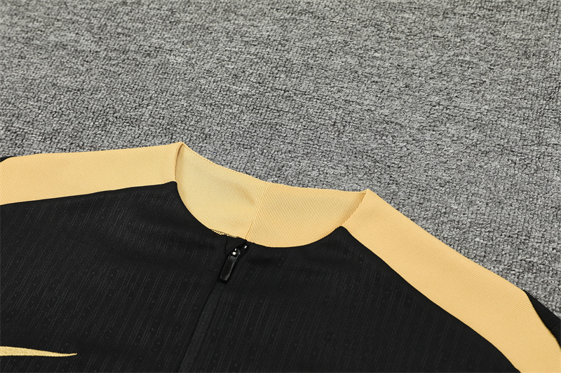 2024/2025 Player Edition Barcelona Pre-match Jersey Black & Gold Half-zip training suit Football Jersey