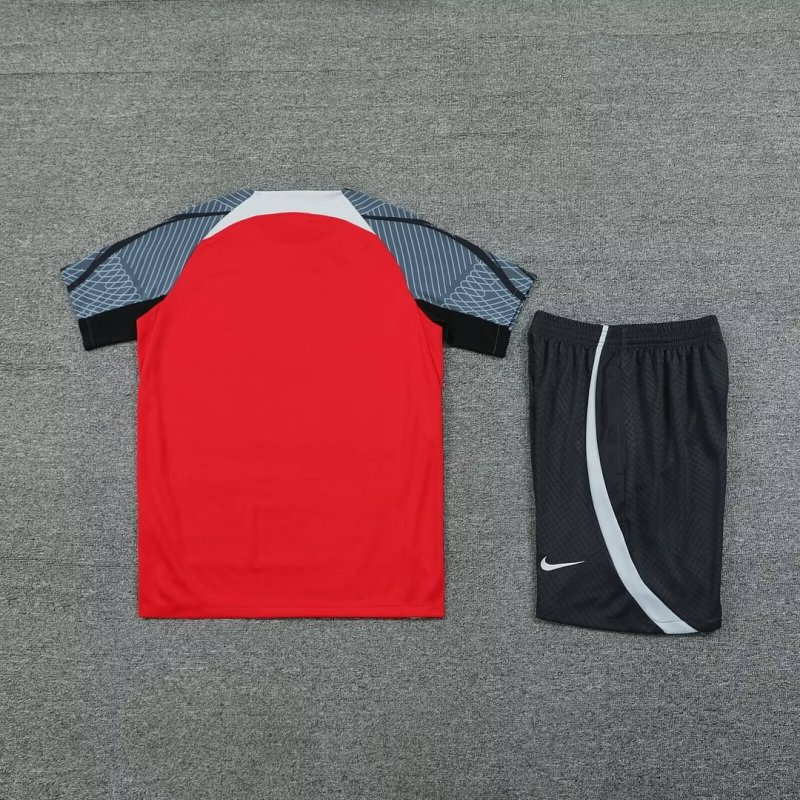 2024/2025 Liverpool Training Wear Red Suit Shirt