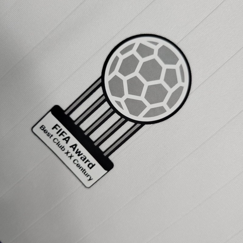 2006/2007 Retro Real Madrid Home Football Shirt