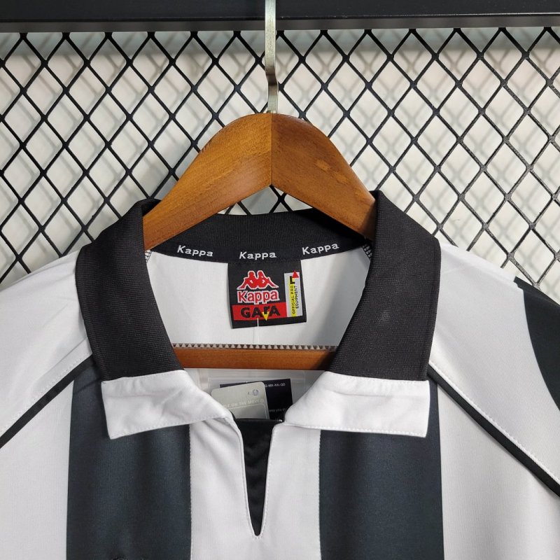 1997/1998 Retro Juventus Home Football Shirt