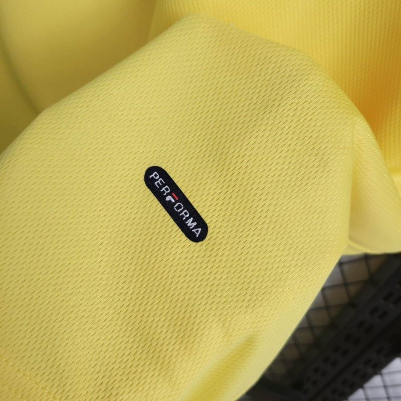 2002 Retro Scotland Away Football Shirt