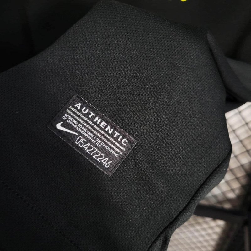 22011/2012 Retro Barcelona Away Football Shirt