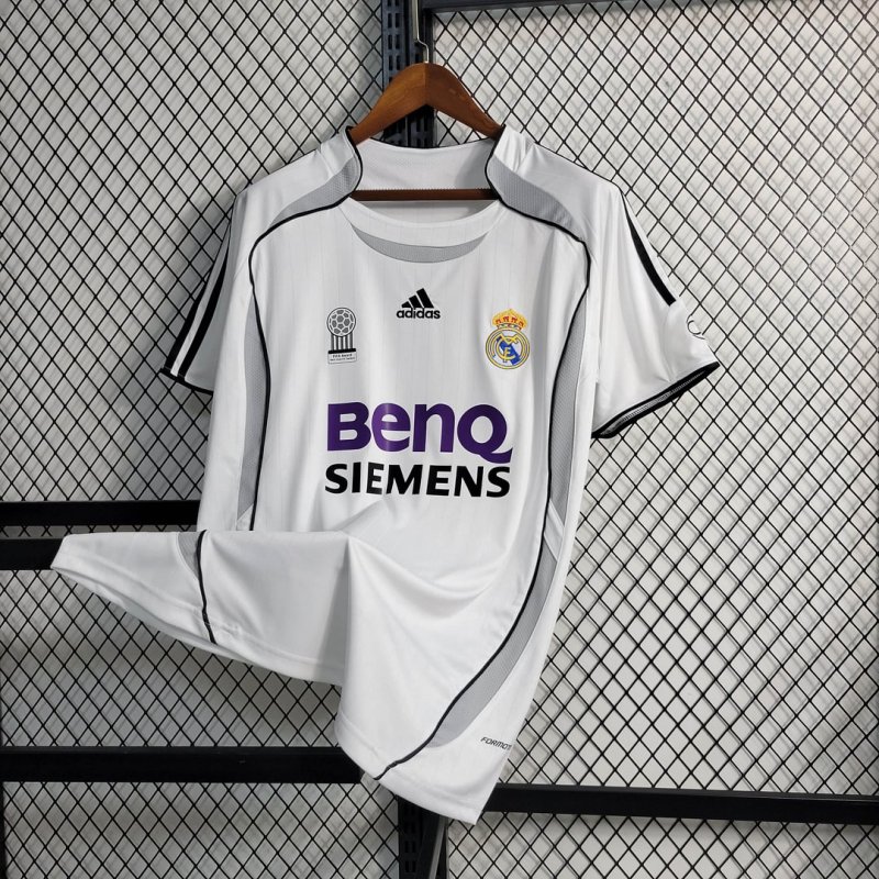 2006/2007 Retro Real Madrid Home Football Shirt
