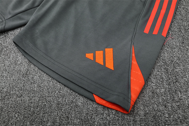 2025/26 short sleeve Bayern orange training suit
