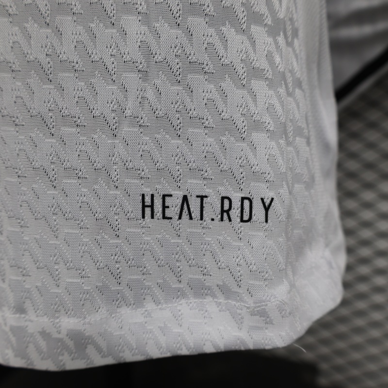 2025/2026 Real Madrid Home long-sleeved football Shirt