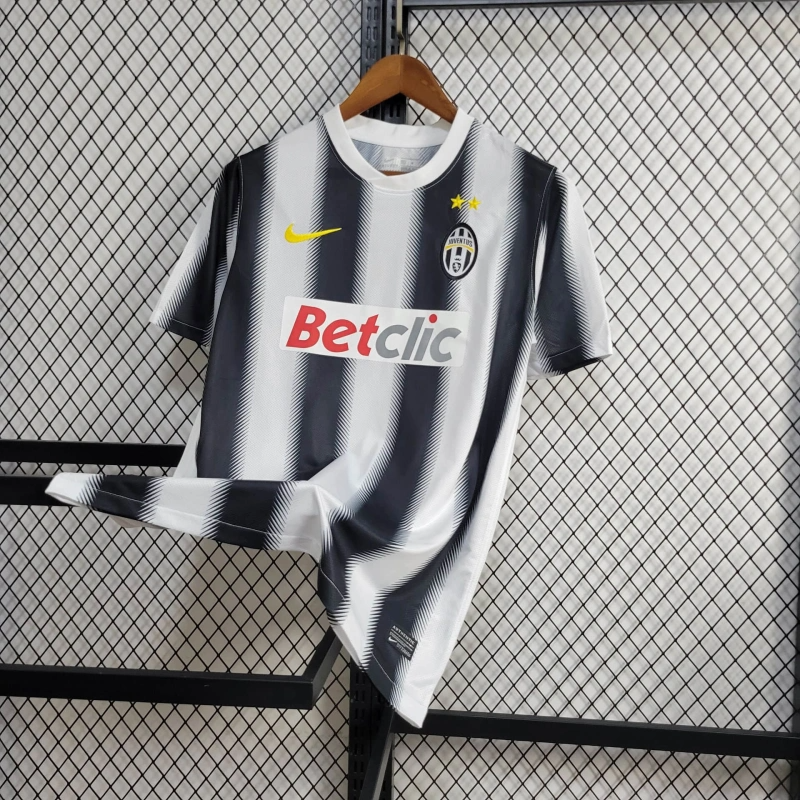 2011/2012 Retro Juventus Home Football Shirt