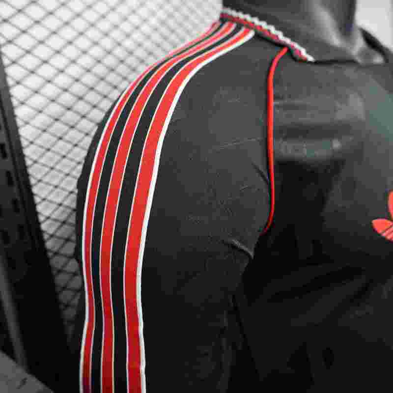 2025/2026 Manchester United Retro Player Long Sleeve Football Shirt