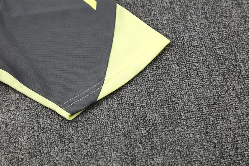 2025/26 short sleeve Real Madrid dark grey training suit(Kids Size)