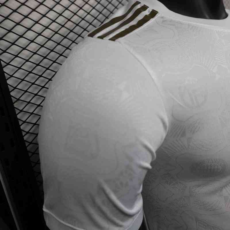2025/2026 FC Bayern White 125th Anniversary Football Shirt