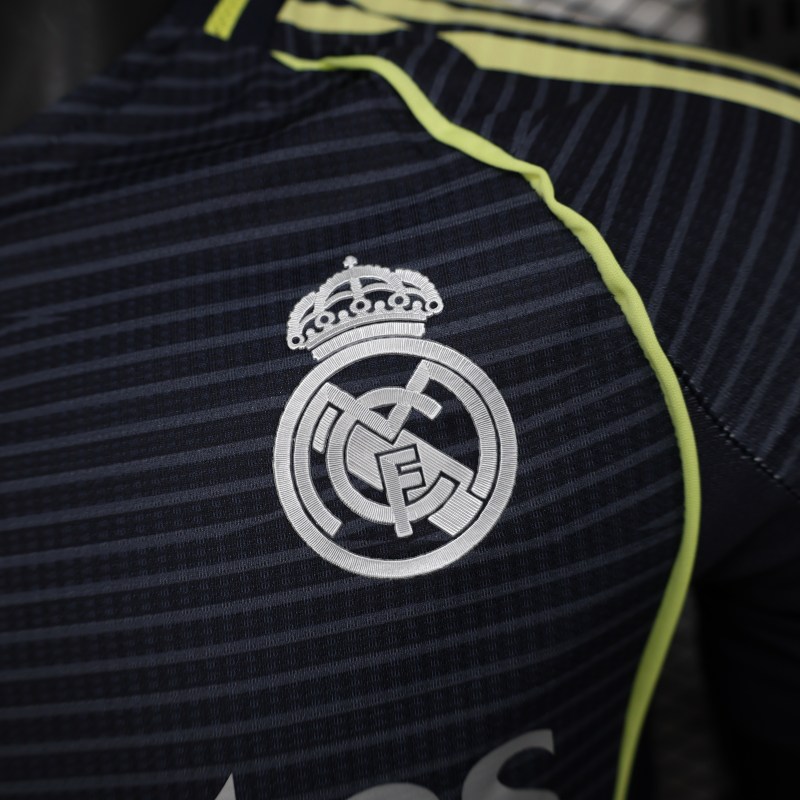 2025/2026 New Real Madrid Football Shirt Cyan Player Edition