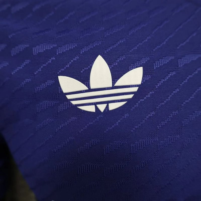 1:1 copy top quality 2024/2025 Player Version Real Madrid Third Away Football Shirt