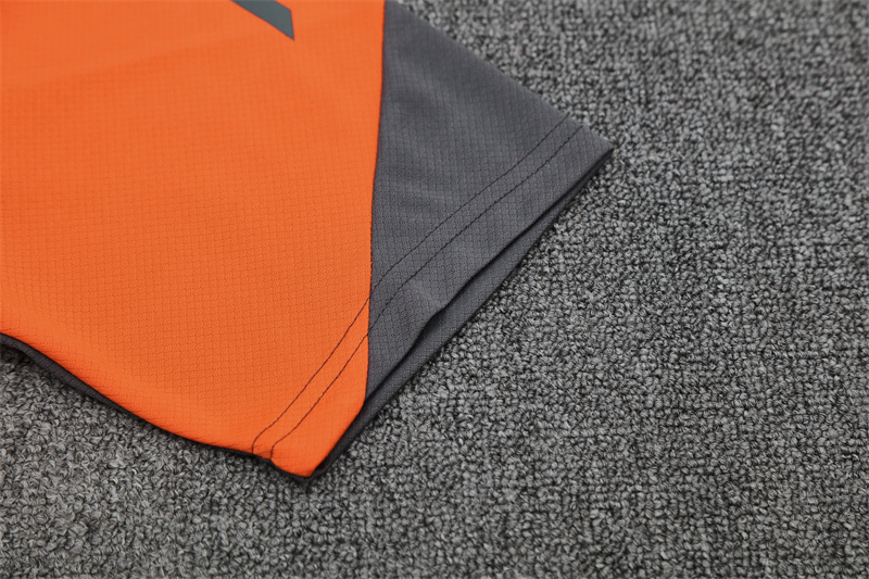 2025/26 short sleeve Bayern orange training suit (Kids Size)