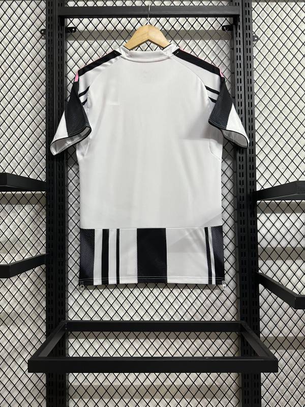 2025/26 Juventus Home Fan Version Football Jersey