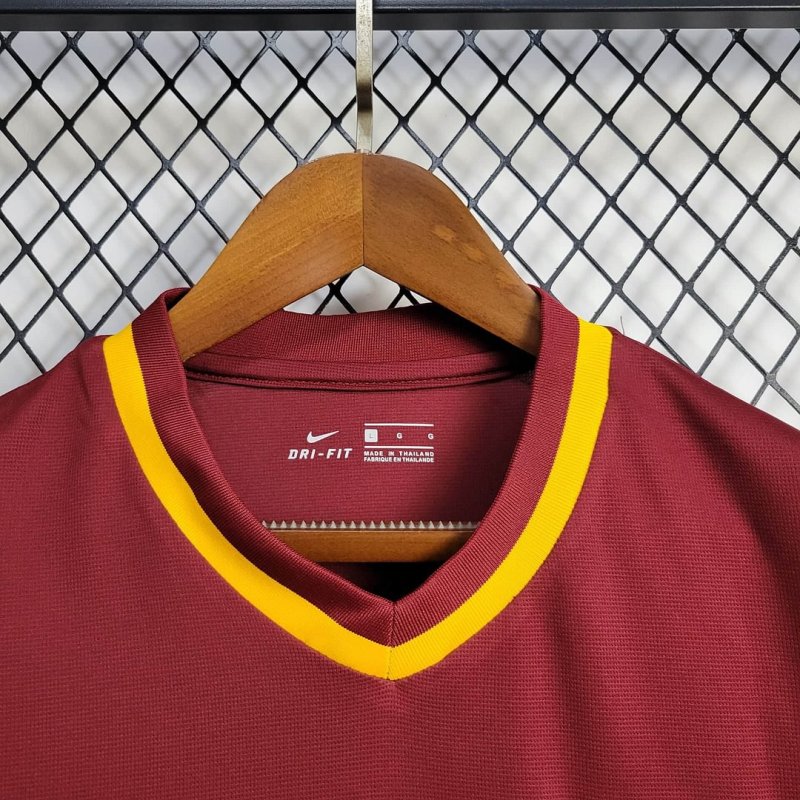 2000 Portugal Home Football Shirt