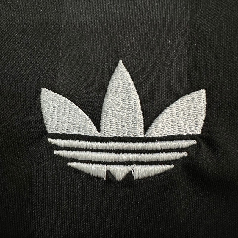 2025/26 Liverpool FC Season Fan Edition Goalkeeper Jersey