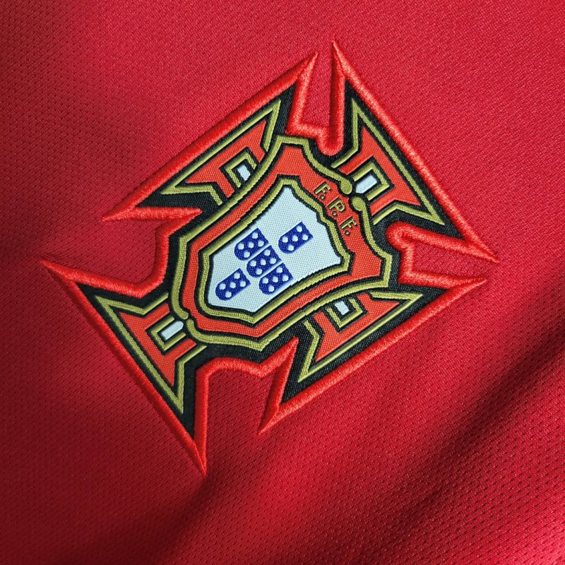 2016 Retro Long Sleeve Portugal Away Football Shirt