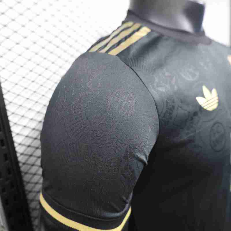 2025/2026 FC Bayern black 125th Anniversary Football Shirt