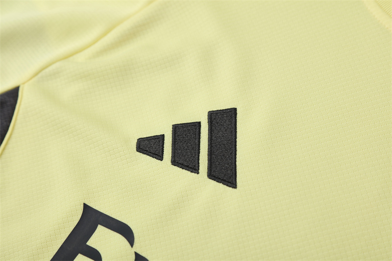 2025/26 short sleeve Real Madrid yellow training suit