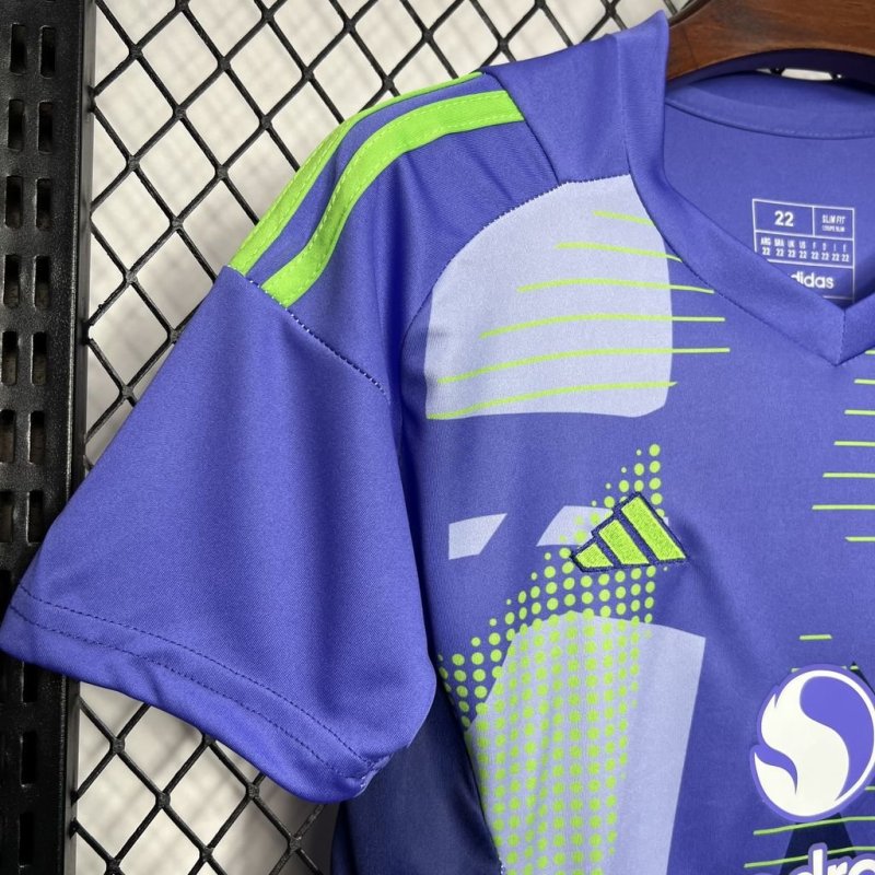 2024/2025 Manchester United Goalkeeper Soccer Shirt Kids size