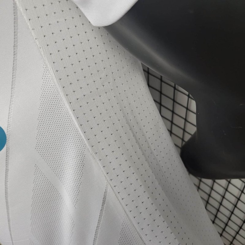 2017/2018 Retro Real Madrid Home Football Shirt