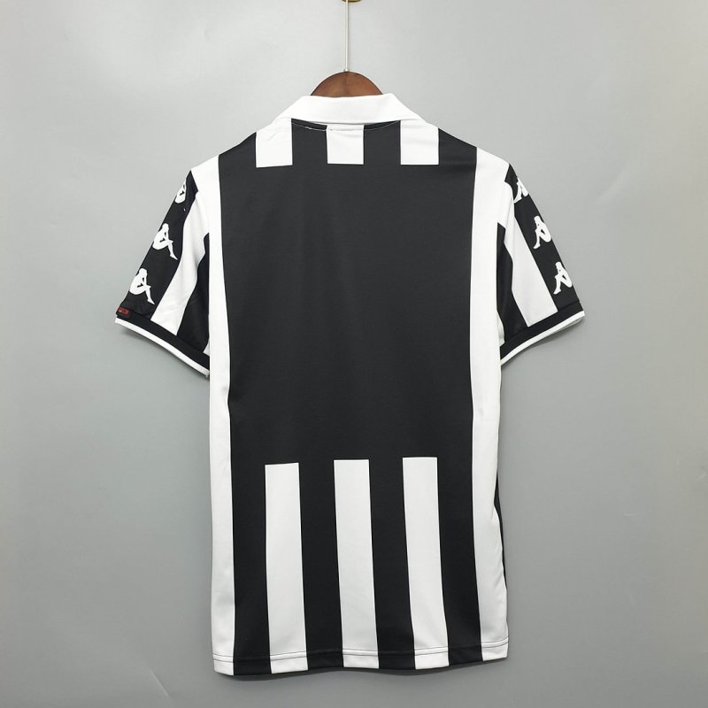 1999/2000 Retro Juventus Home Football Shirt