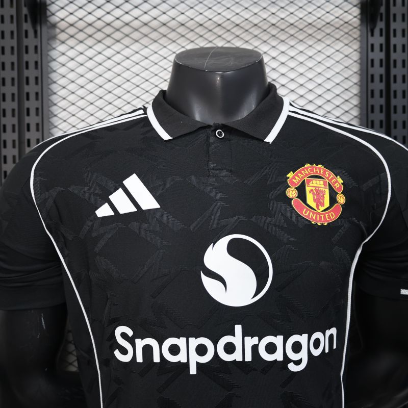 2025/26 Manchester United special edition football jersey