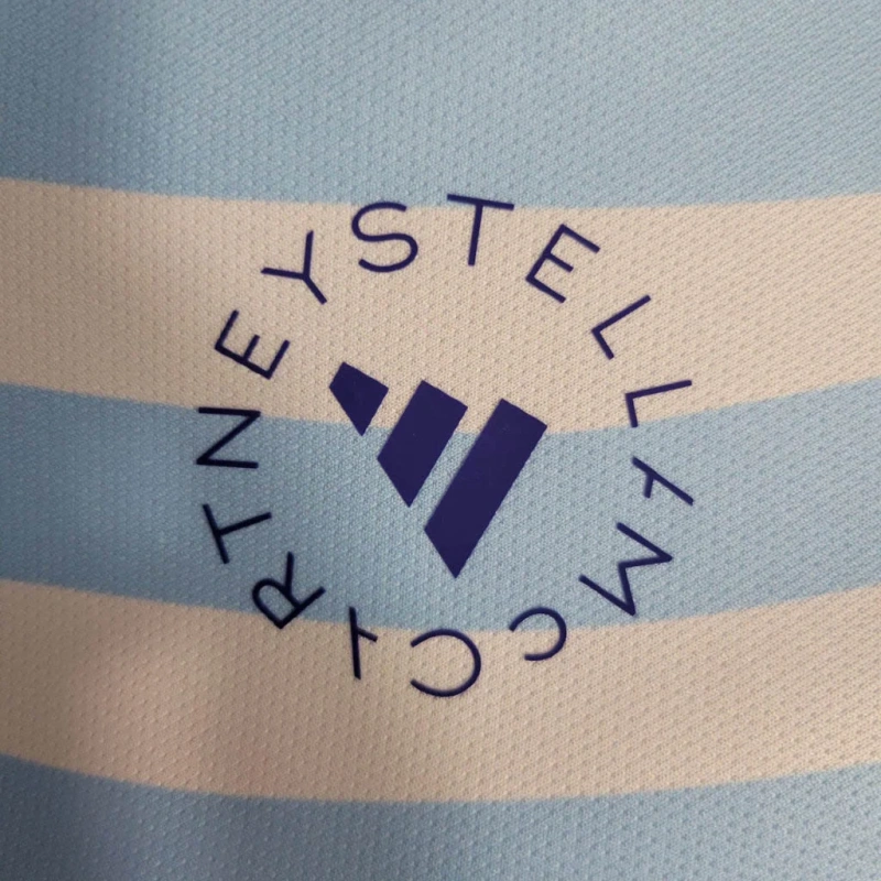 2023/2024 Arsenal Training Football Shirt