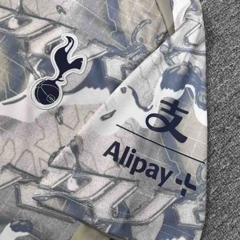 2025/2026 Tottenham Hotspur Training Football Shirt (Fan Edition)