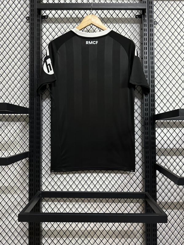 2025/26 Real Madrid Goalkeeper Black Fan Edition Football Shirt