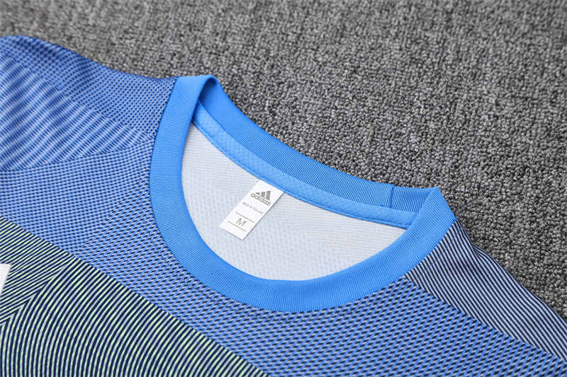 2025/26 short-sleeved Real Madrid light blue camouflage training suit