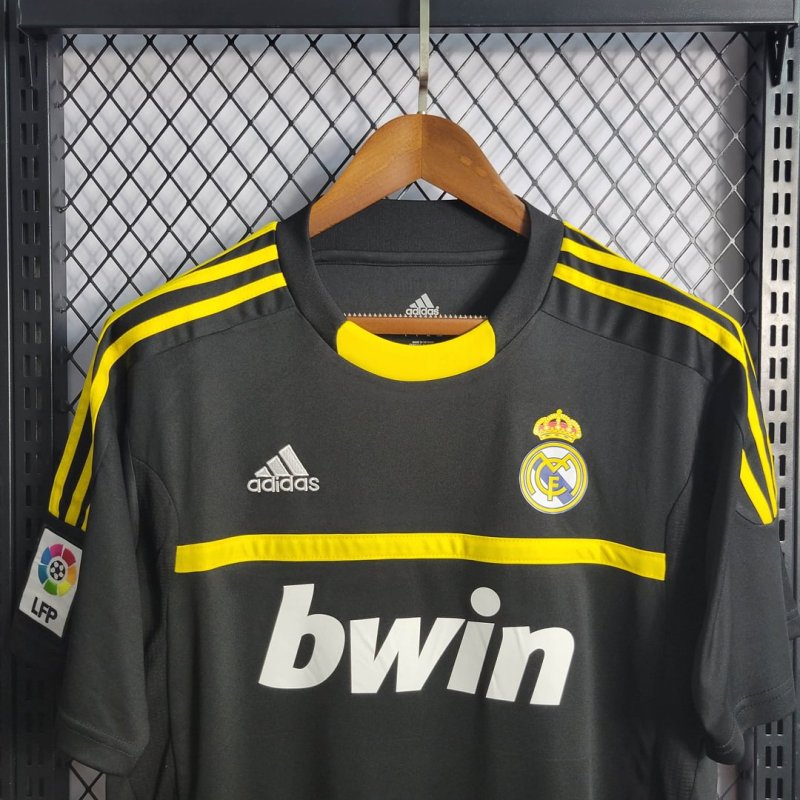 2011/2012 Retro Real Madrid Goalkeeper Football Shirt