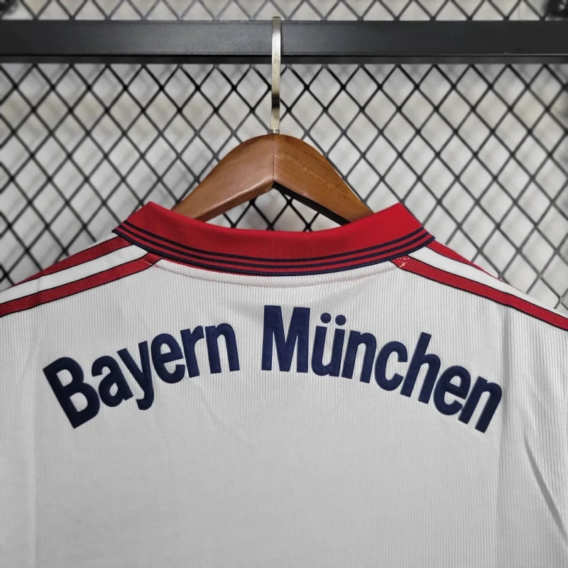 1998/2000 Retro Bayern Munchen Home Football Shirt