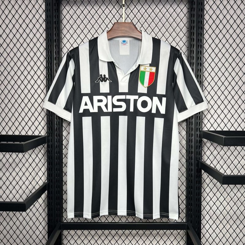 1984/1985 Retro Juventus Home Football Shirt