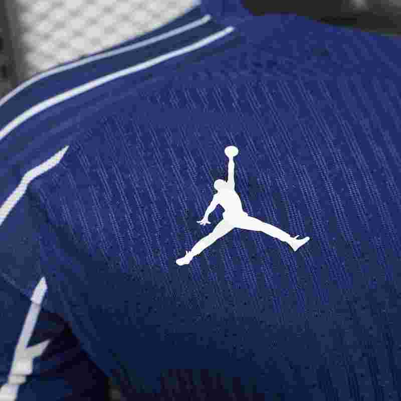 2025/2026 Paris Saint-Germain Player Long Sleeve Football Shirt