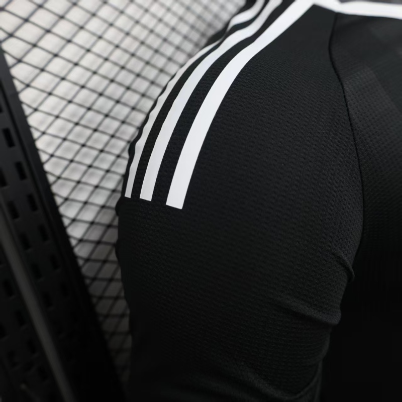 Liverpool FC 2025/26 Player Edition Goalkeeper Football Jersey