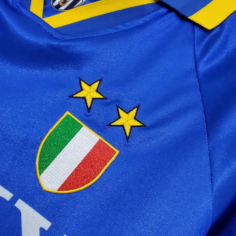 1995/1996 Retro Juventus Away Football Shirt