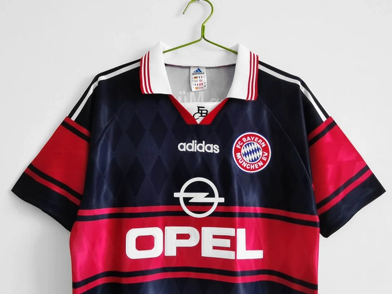 1997/1999 Retro Bayern Munchen Home Football Shirt