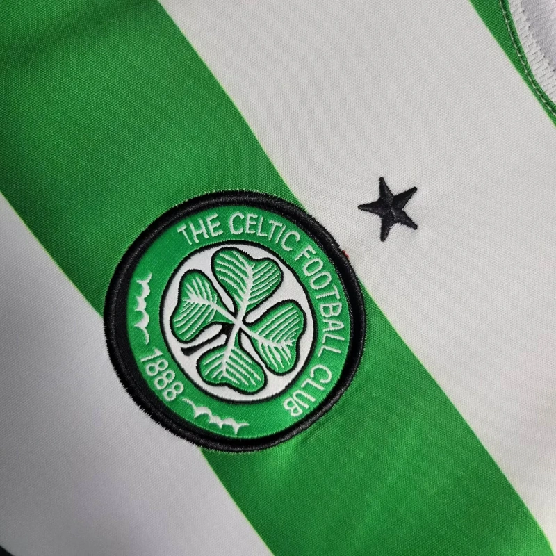 2005/2006 Retro Celtic Home Football Shirt