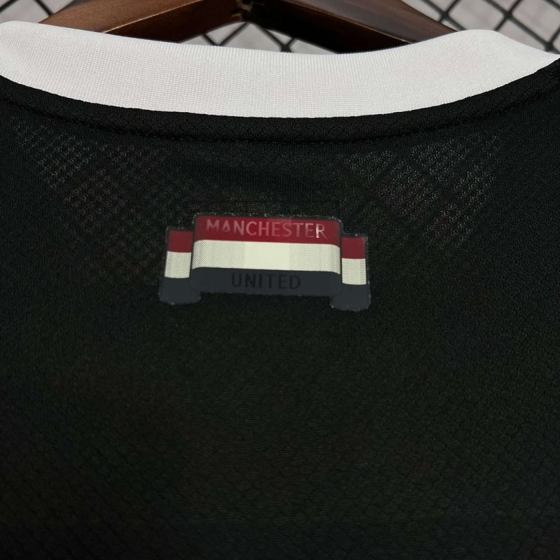 2024/2025 Manchester United Fourth Goalkeeper Football Shirt