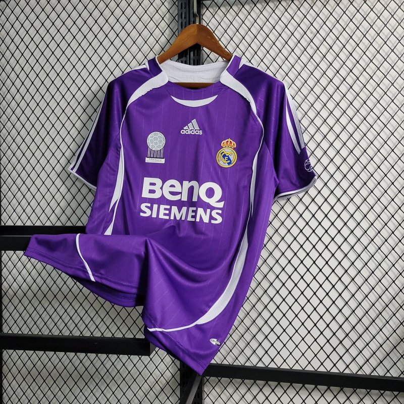 2006/2007 Retro Real Madrid Third Away Purple Football Shirt