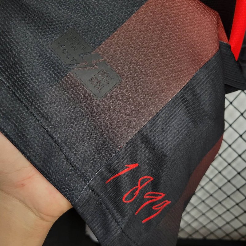 2024/2025 Vitória Home Football Shirt