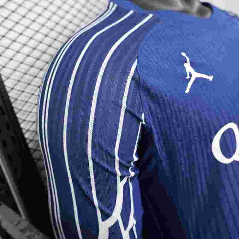 2025/2026 Paris Saint-Germain Player Long Sleeve Football Shirt