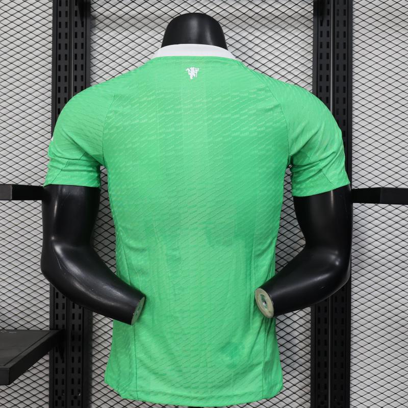 2025/26 Manchester United Goalkeeper Green Player Shirt