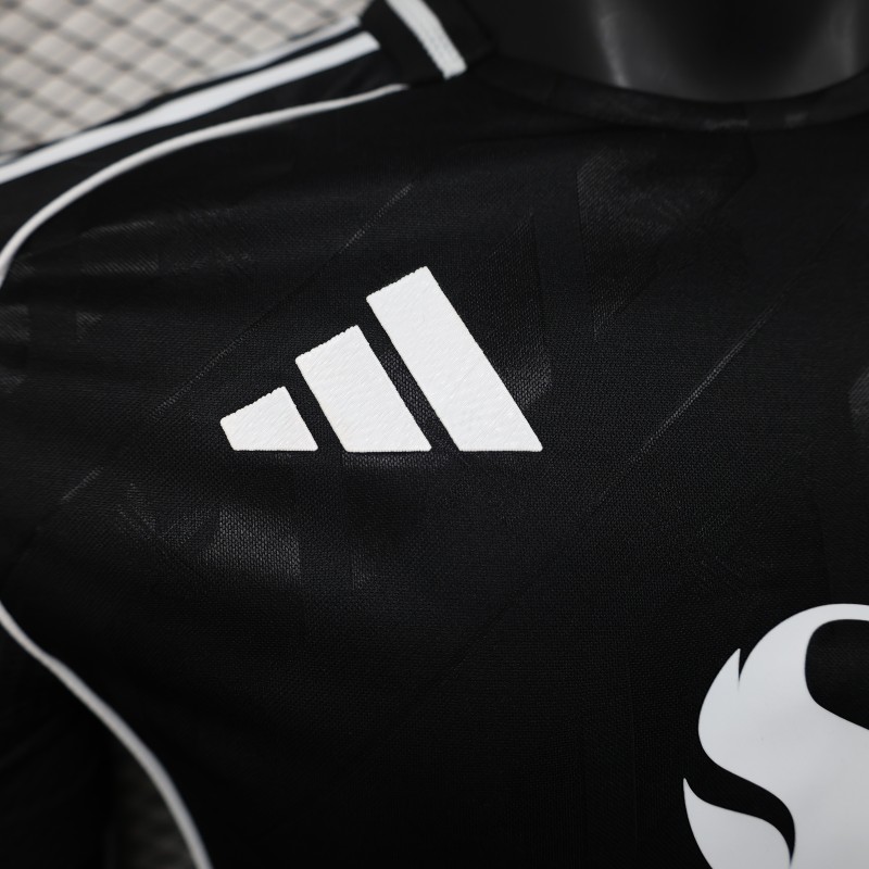 2025/26 Manchester United special edition football jersey