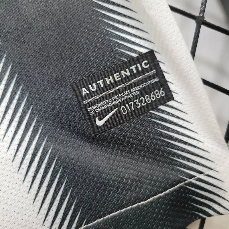 2011/2012 Retro Juventus Home Football Shirt