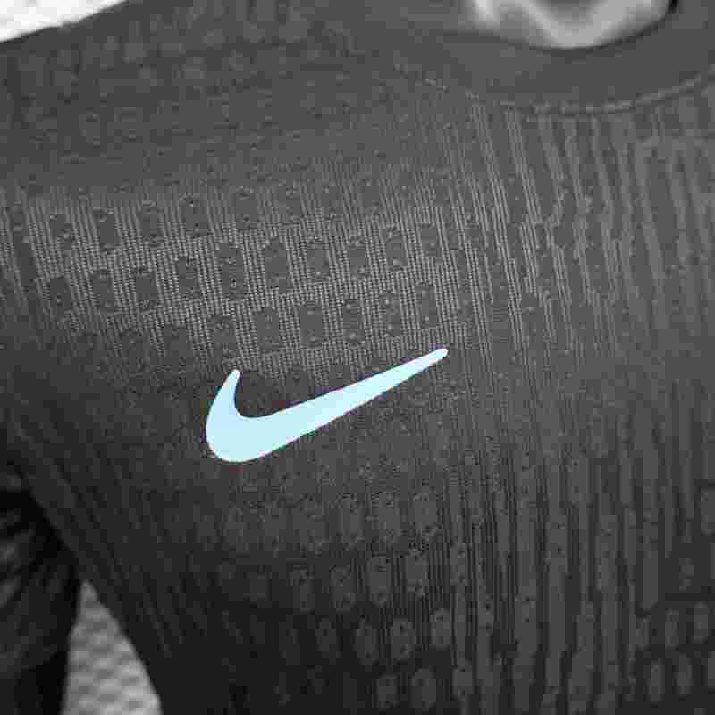 2025/2026 England black MVP football shirt