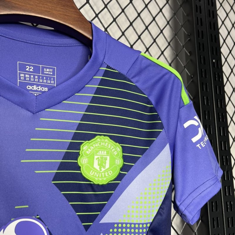 2024/2025 Manchester United Goalkeeper Soccer Shirt Kids size