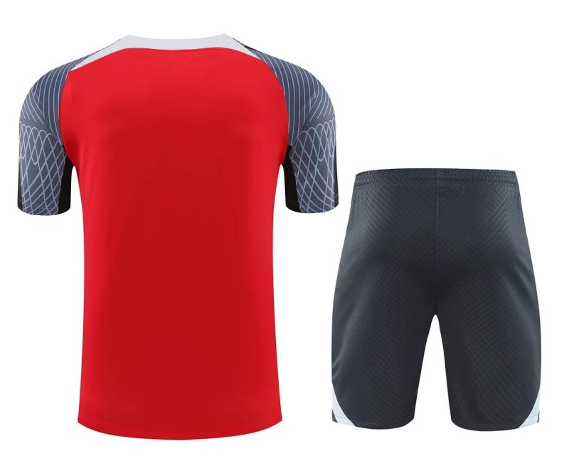 2024/2025 Liverpool Training Wear Red Suit Shirt
